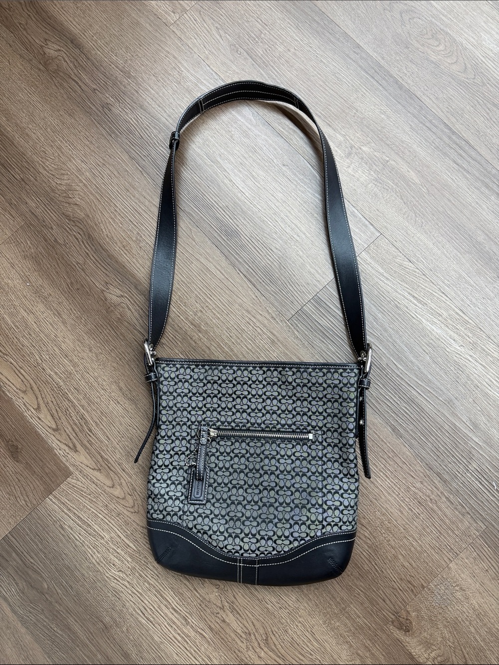 Coach Gray Logo Crossbody Bag with Black Trim #y2k #coach